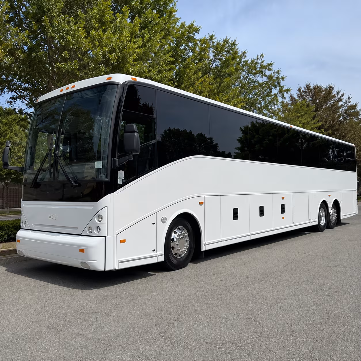 busrentalhuntingtonpark com makes it easy to connect employees to commerce downey and the 710 corridor