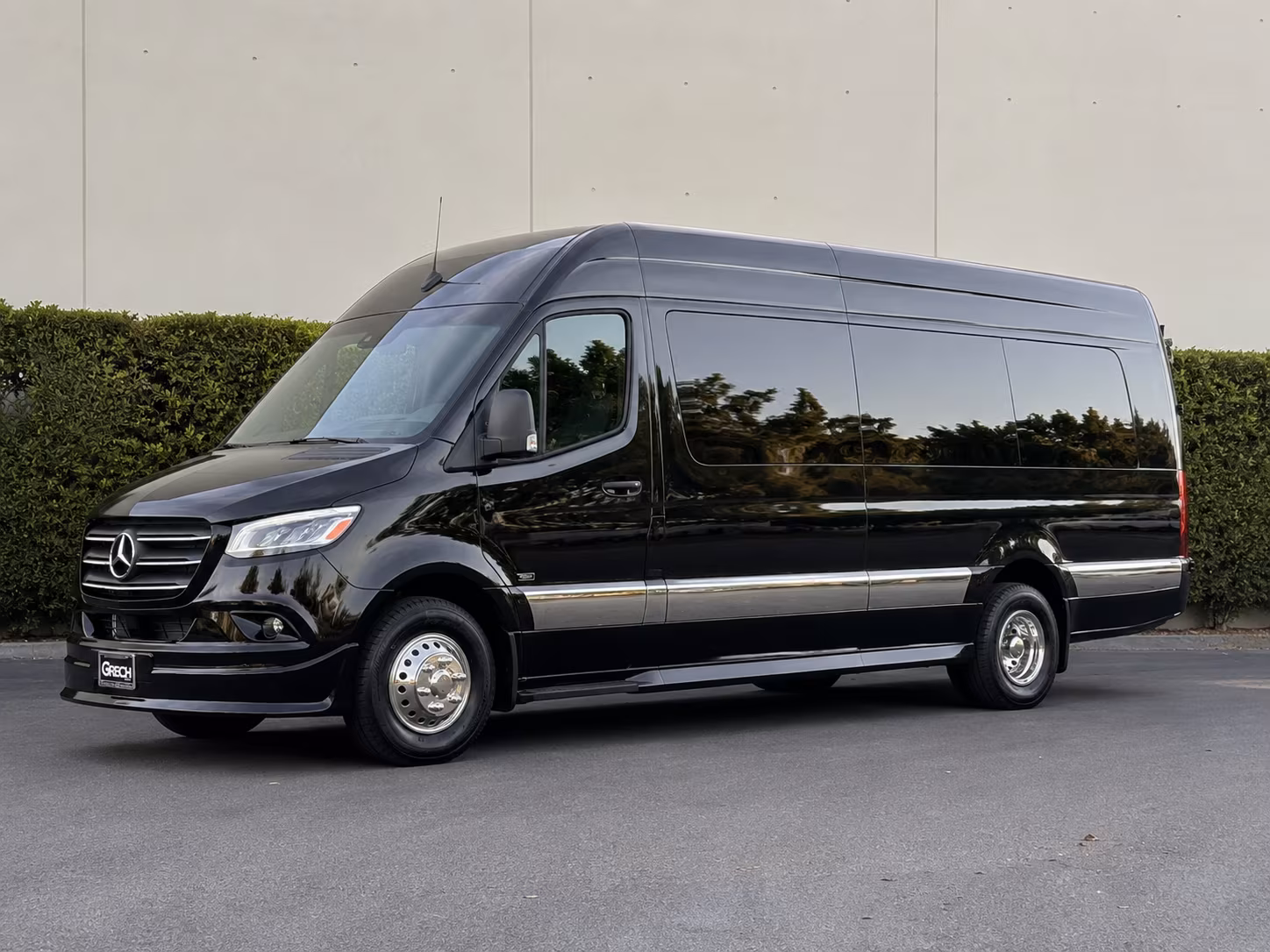 huntington park wine tour brewery transportation onboard