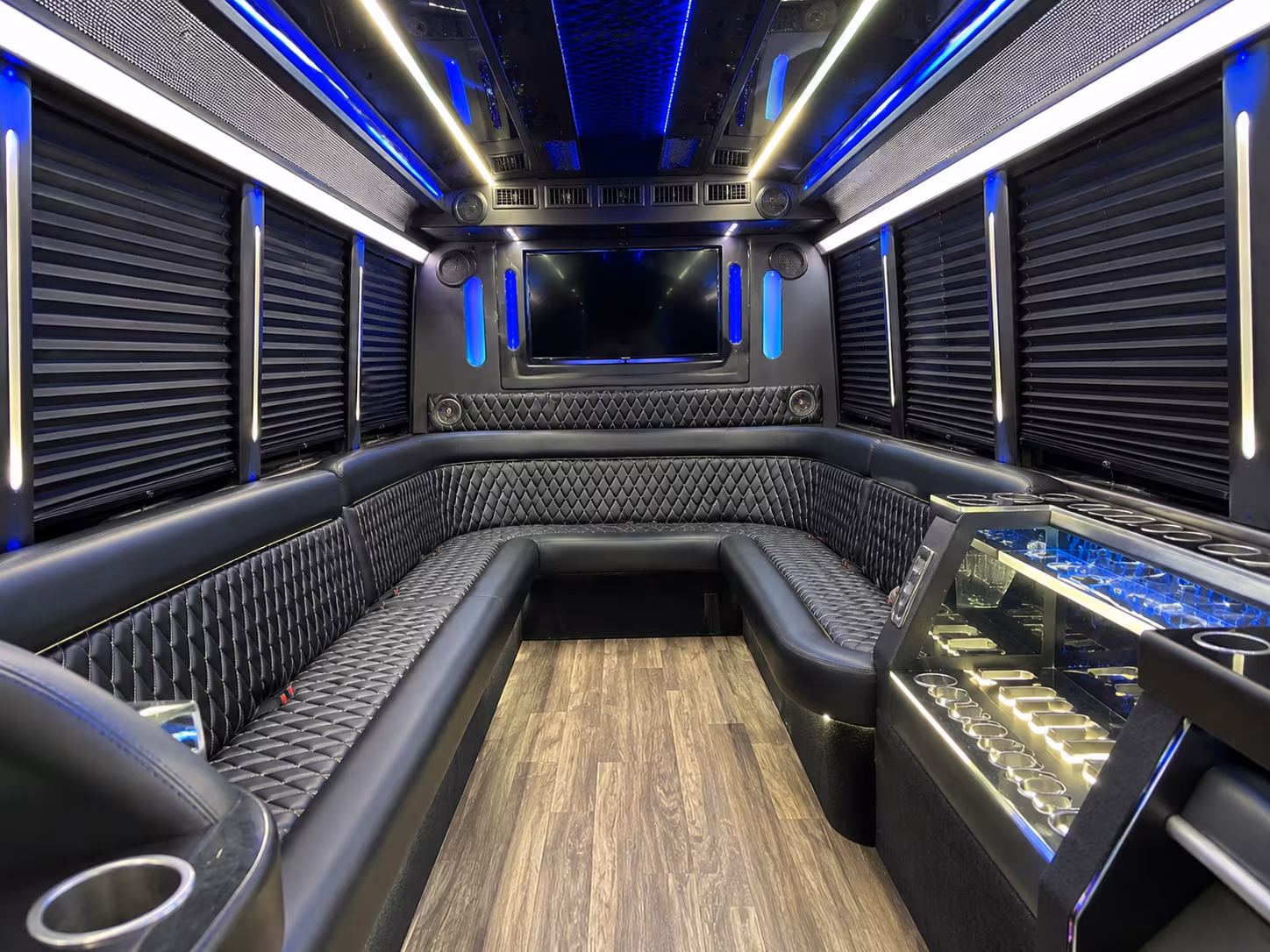 party buses from huntington park to hollywood santa monica and beyond